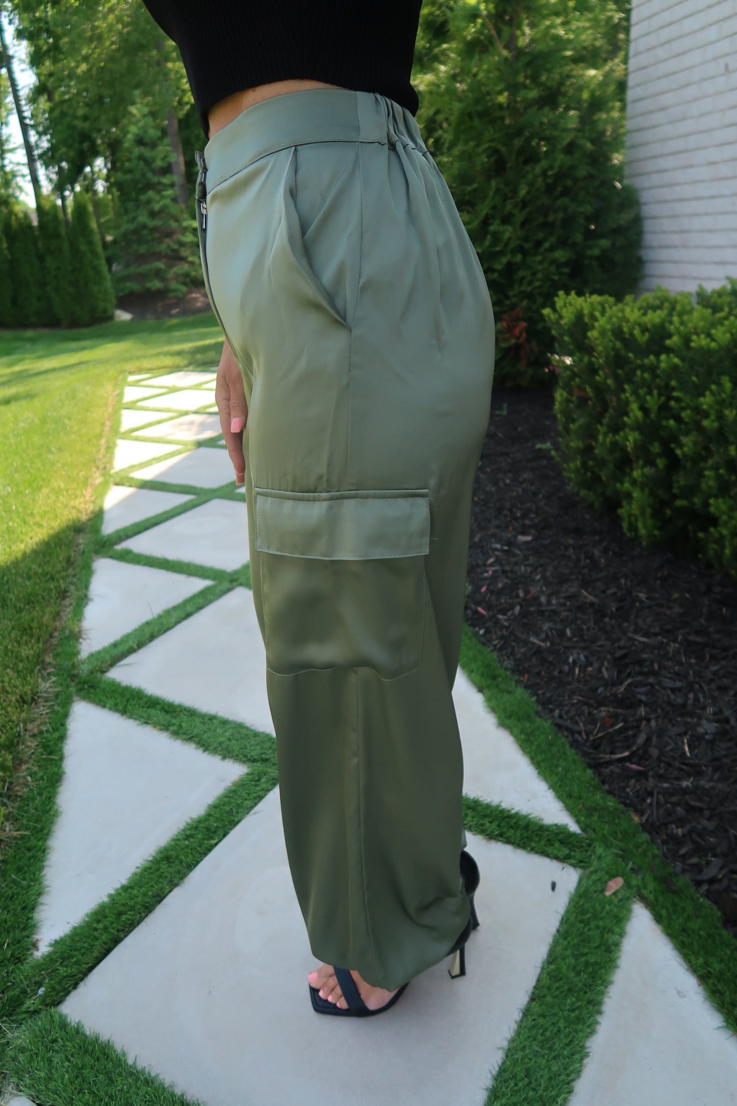 Satin Cargo Pants - Olive