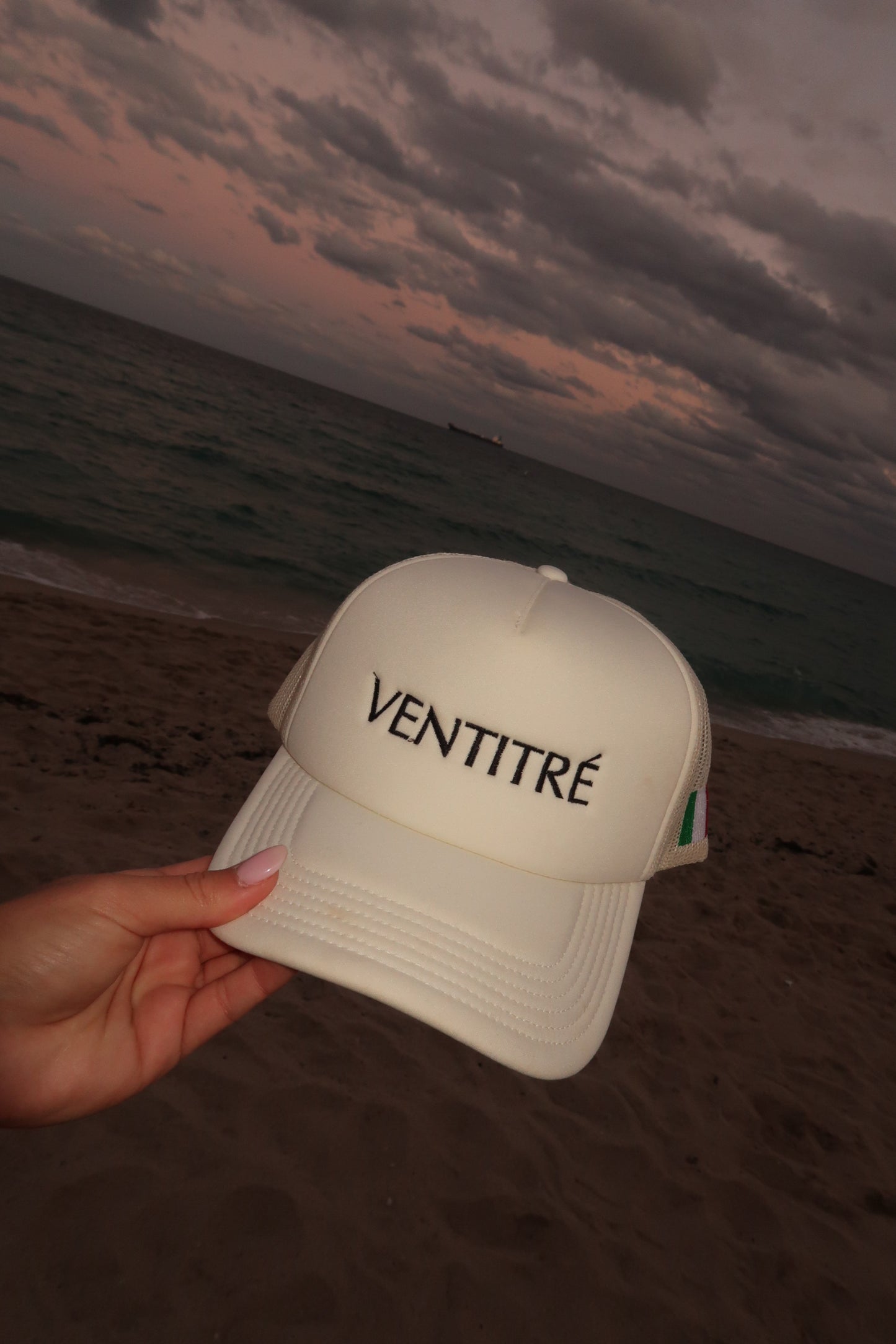 Ventitré Embroidered Hat- Cream Foam