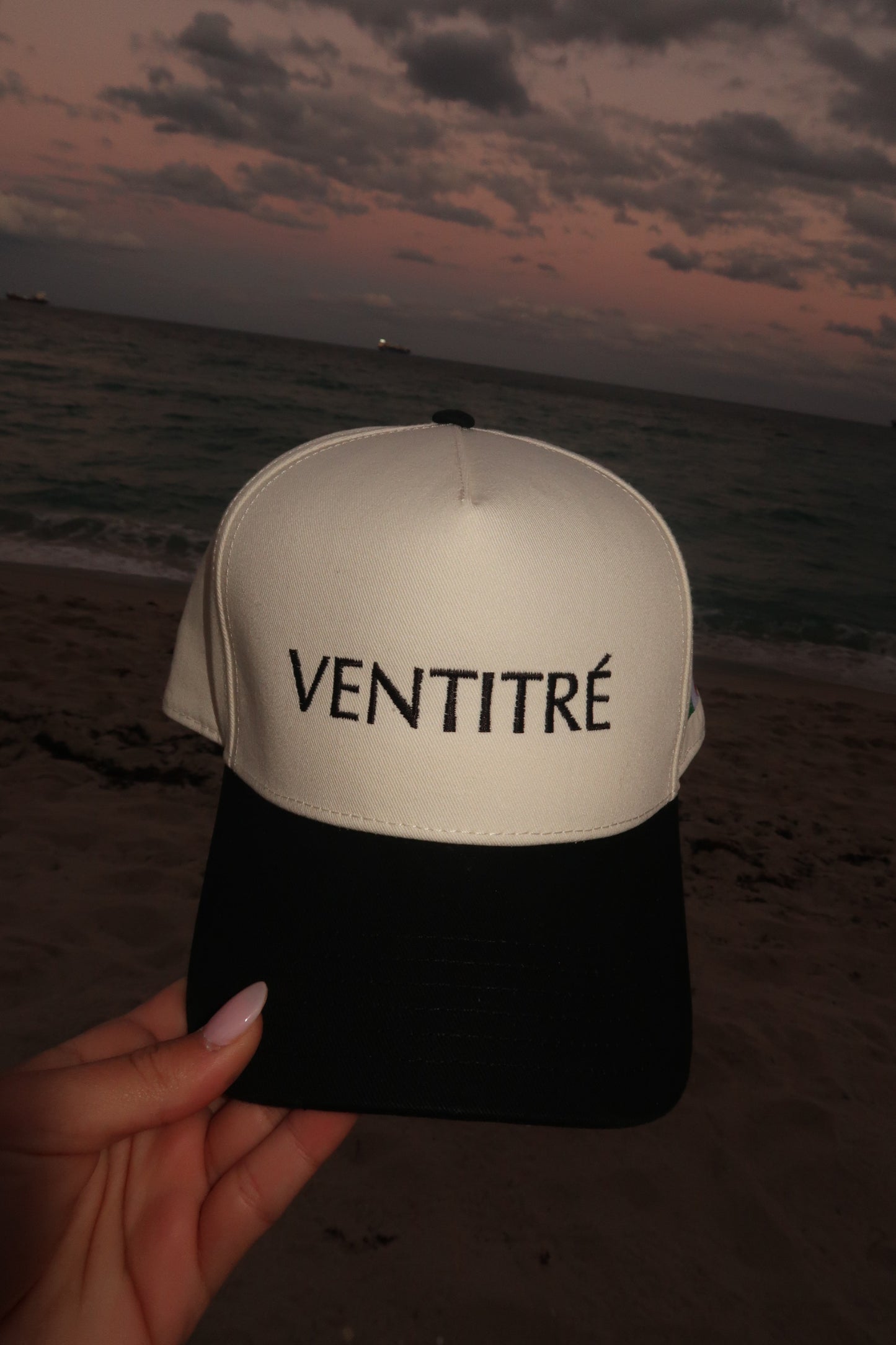 Ventitré Embroidered Hat- Black Two Tone